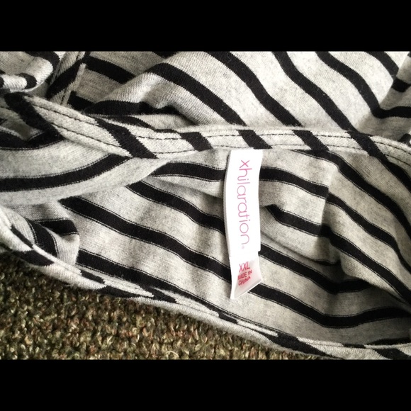 Xhileration Size XXL sleeveless tunic top - Picture 4 of 6